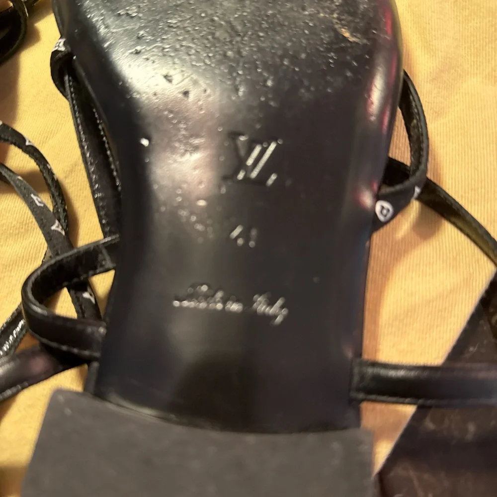 Size 41 Italian Louis Vuitton monogram slingback sandals - Picture 11 of 12